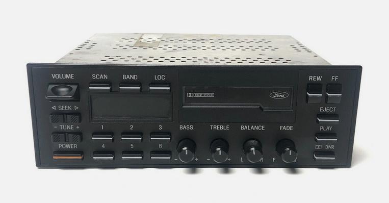 Model E8LF-19B165-AB Ford Crown Victoria car stereo