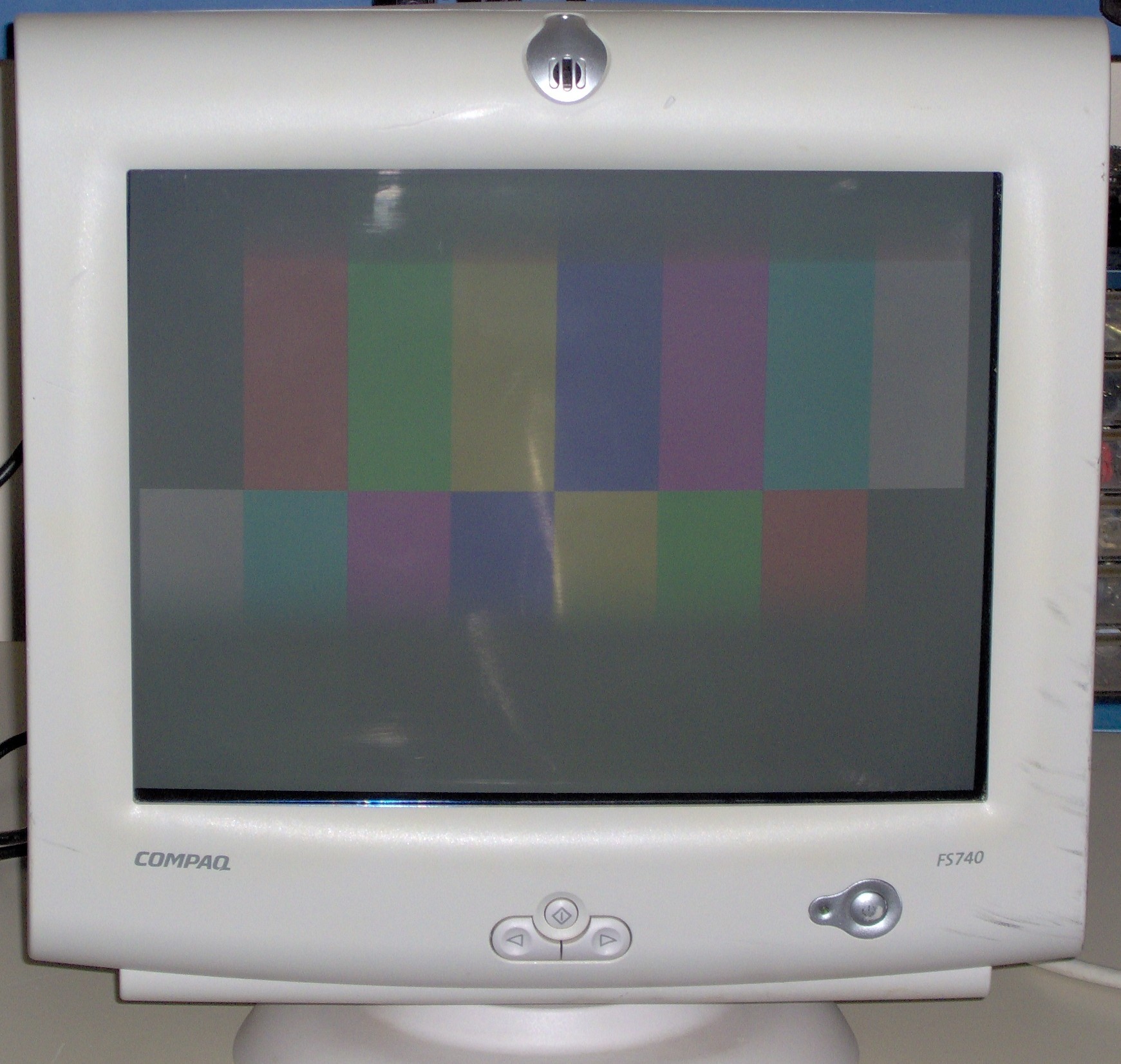 Compaq 17 in monitor